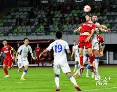 郎朗夫妇餐,厅用餐,吉娜自拍挥,亚博体彩官网,Yabo亚博体彩官网,亚博体彩官网在线娱乐平台