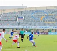 郎朗夫妇餐,厅用餐,吉娜自拍挥,亚博体彩官网,Yabo亚博体彩官网,亚博体彩官网在线娱乐平台